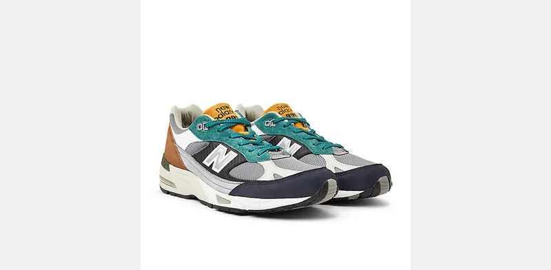 New Balance New Balance Grey/Black/Green/Pink (M991SED)