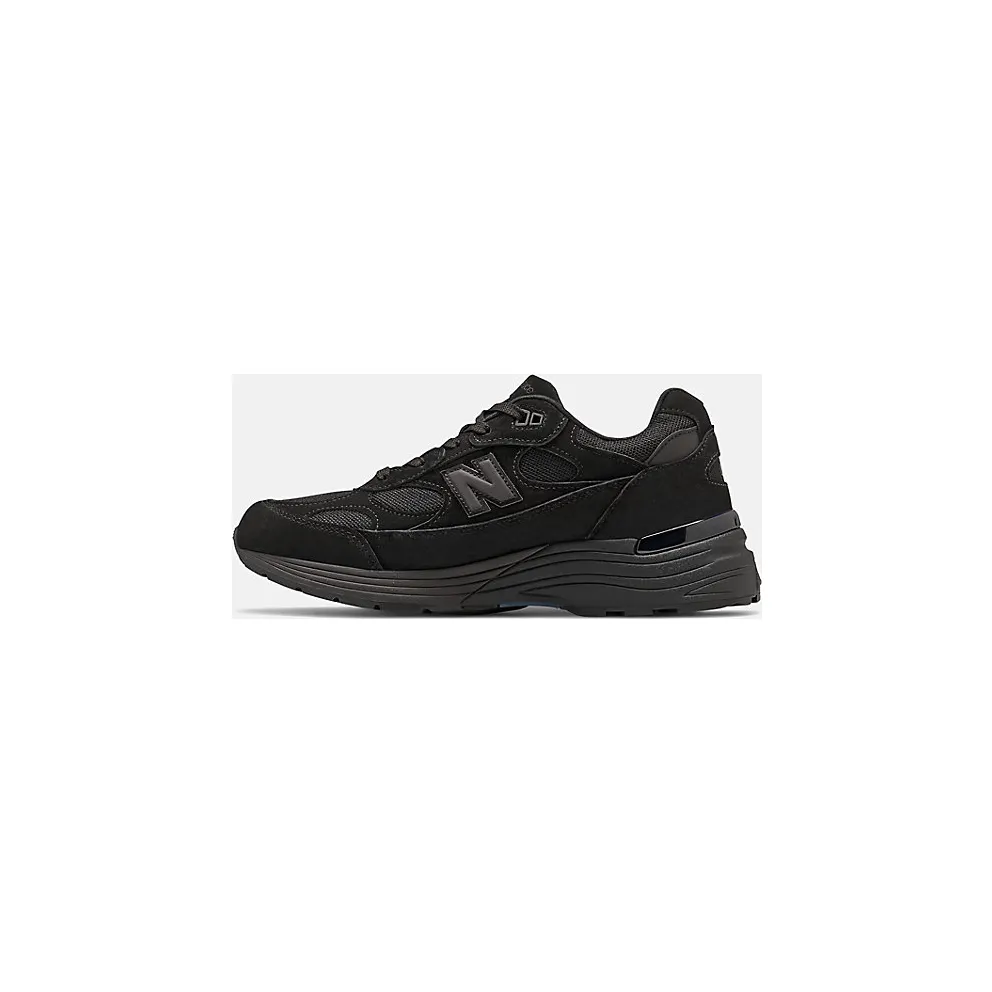 New Balance 992 “Triple Black” (M992EA)