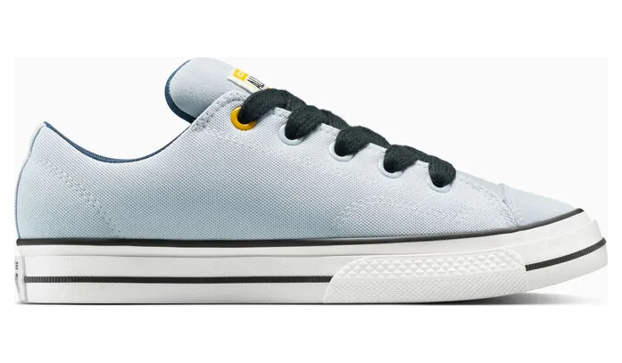 converse-sneaker A15596C