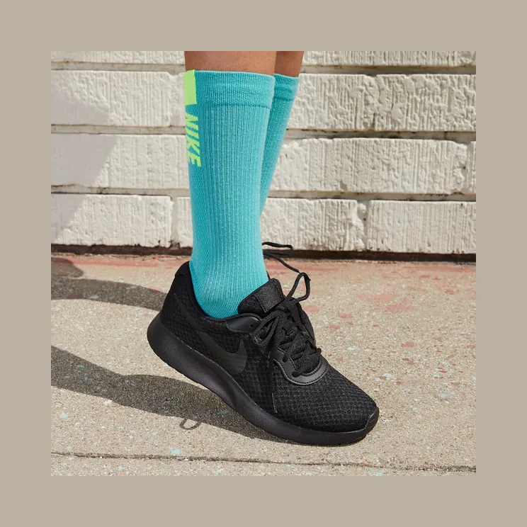 nike-tanjun DJ6257-002
