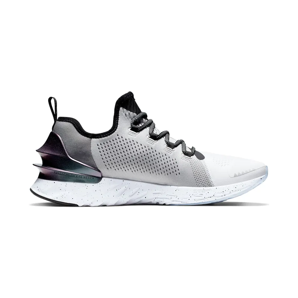 Jordan React Havoc White Black Smoke Grey White/Black-Smoke Grey-Light Smoke Grey (AR8815-100)