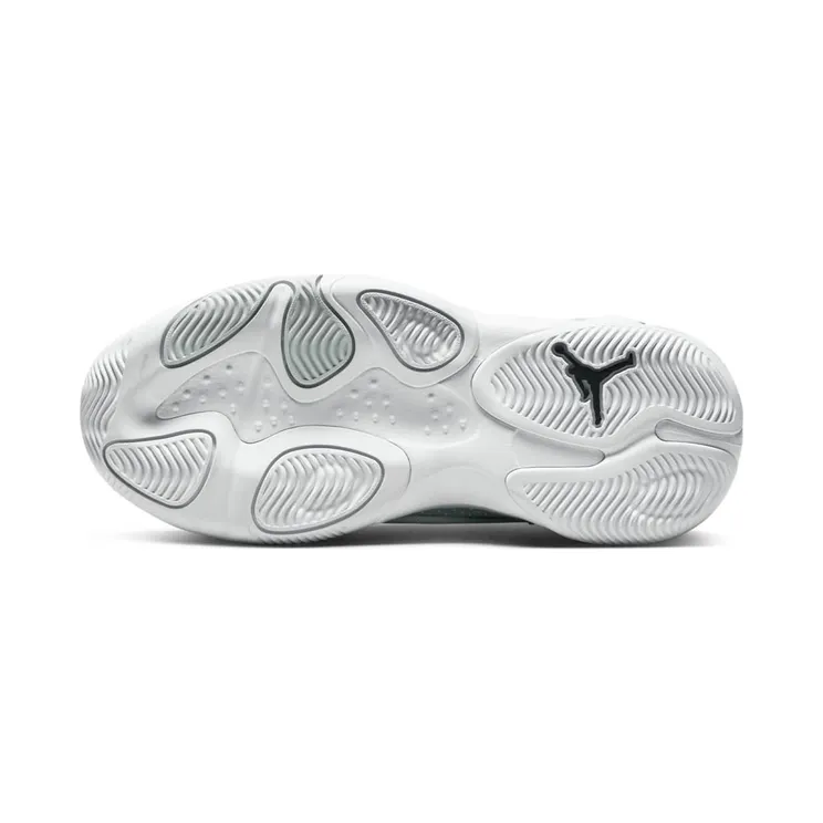 air-jordan-max-aura DQ8404-005