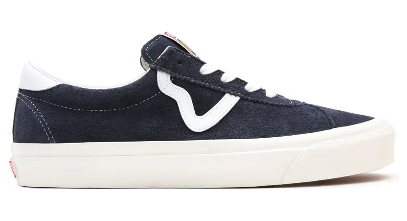 vans-style VN0A3WLQR3U