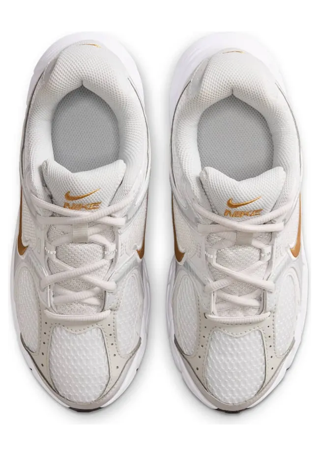 nike-v5-rnr HQ6411-104