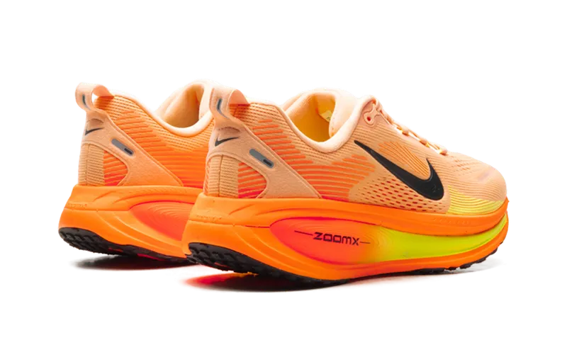 Nike Vomero 18 “Orange Chalk Black Volt” (HM6803-700)
