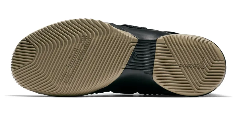 nike-lebron AO4054-001
