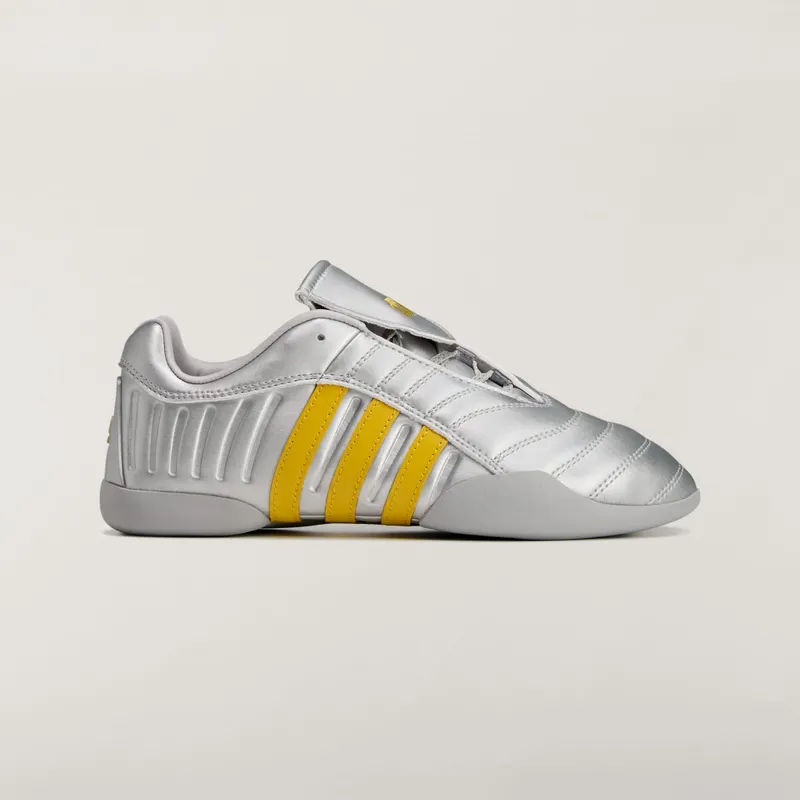 Adidas sneaker HP7196