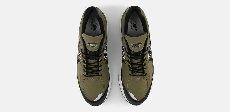 New Balance 2002R Gore-Tex Olive (M2002RXU)