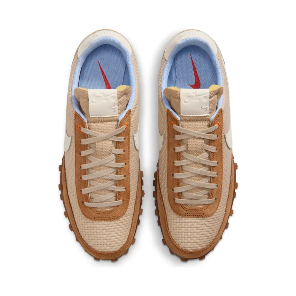 Nike Waffle Racer ’26 “Linen Light British Tan Aluminum” (IR7017-212)