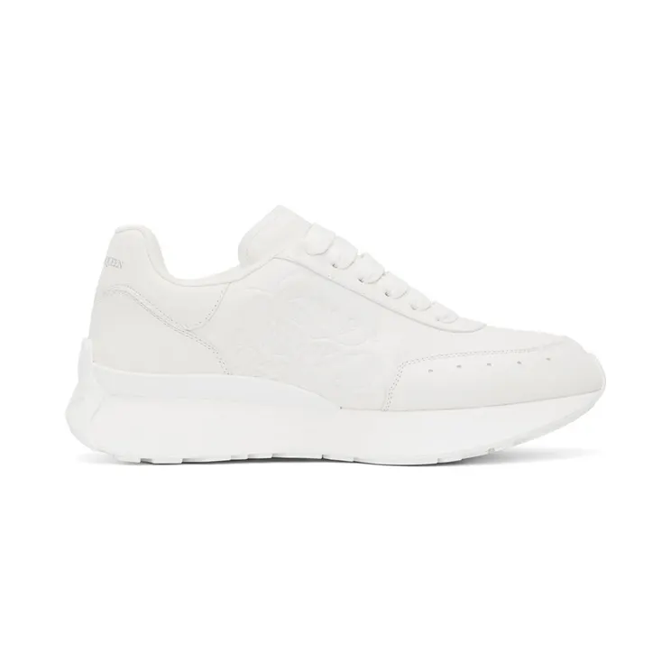 Alexander McQueen Black Sprint Runner Sneakers (688548WIC94)