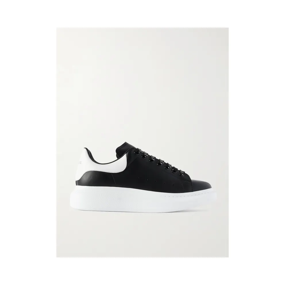 Mcqueen Exaggerated-Sole Studded Leather Black (553680WIEEX)