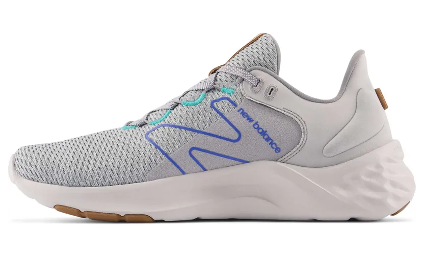 new-balance-sneaker MROAVRM2