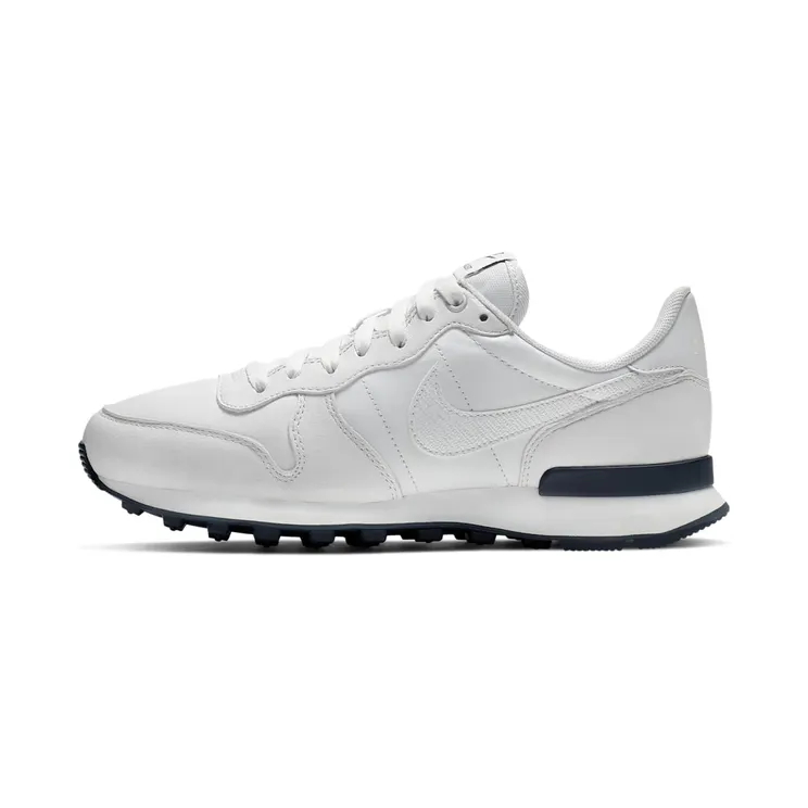 Nike Internationalist “Platinum Tint / Obsidian / Summit White / Metallic Summit White” (828404-018)