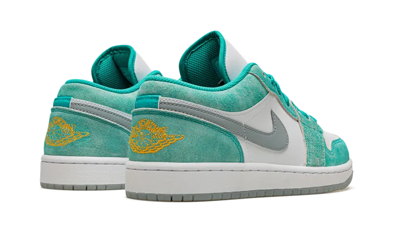 Air Jordan 1 Low SE “New Emerald” (DN3705-301)