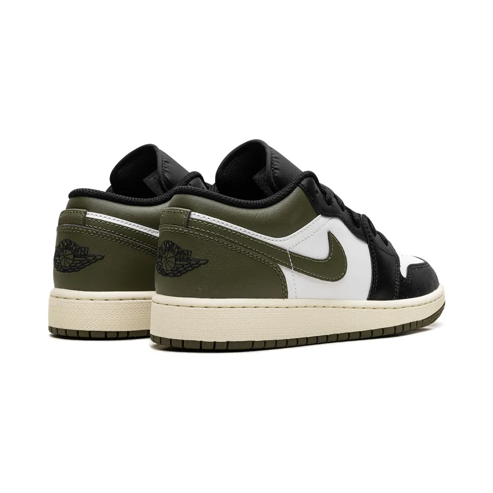Jordan 1 Low GS “Black Toe Medium Olive” (553560-092)