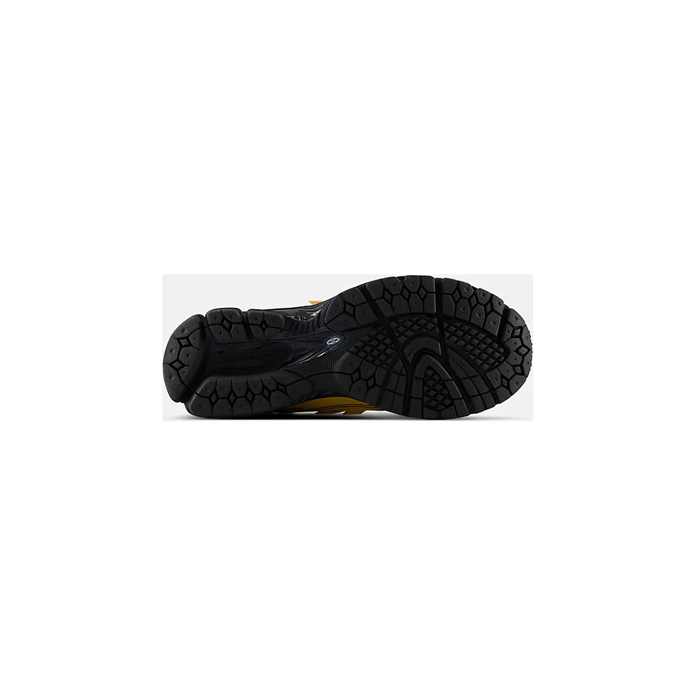 New Balance 1906E “Amber Haze Black” (U1906596)