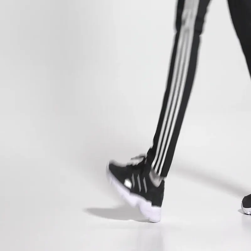 Adidas Falcon Core Black / Core Black / Cloud White (IG8301)