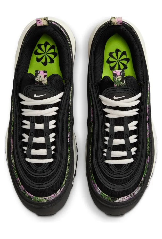 nike-air-max FN7104-010