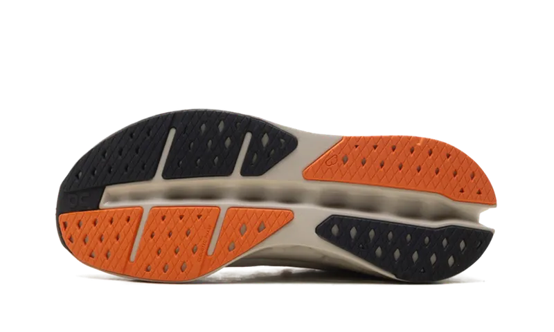 On Running Cloudsurfer Max “Ivory / Salmon” (3WF30223297)