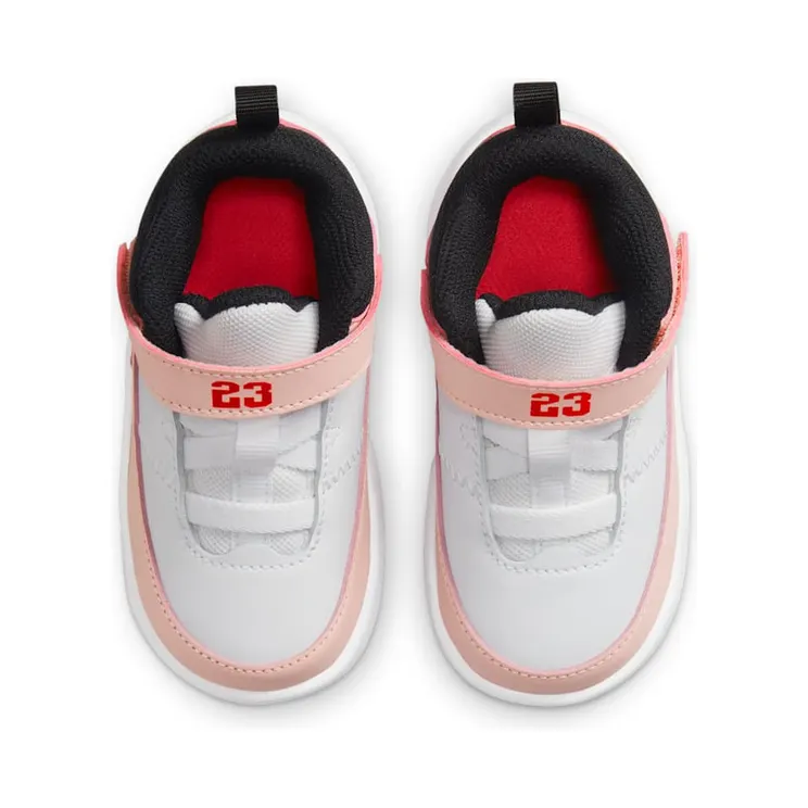 air-jordan-max-aura DA8023-102