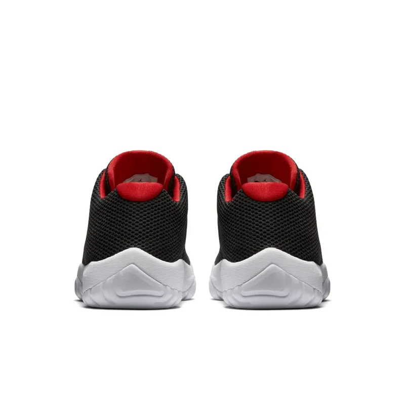 Jordan Future Low Black Red White Black/University Red-White (718948-001)