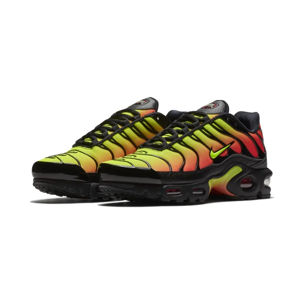 Nike Air Max Plus Black Volt Solar Red (W) Black/Volt-Solar Red (AQ9979-001)