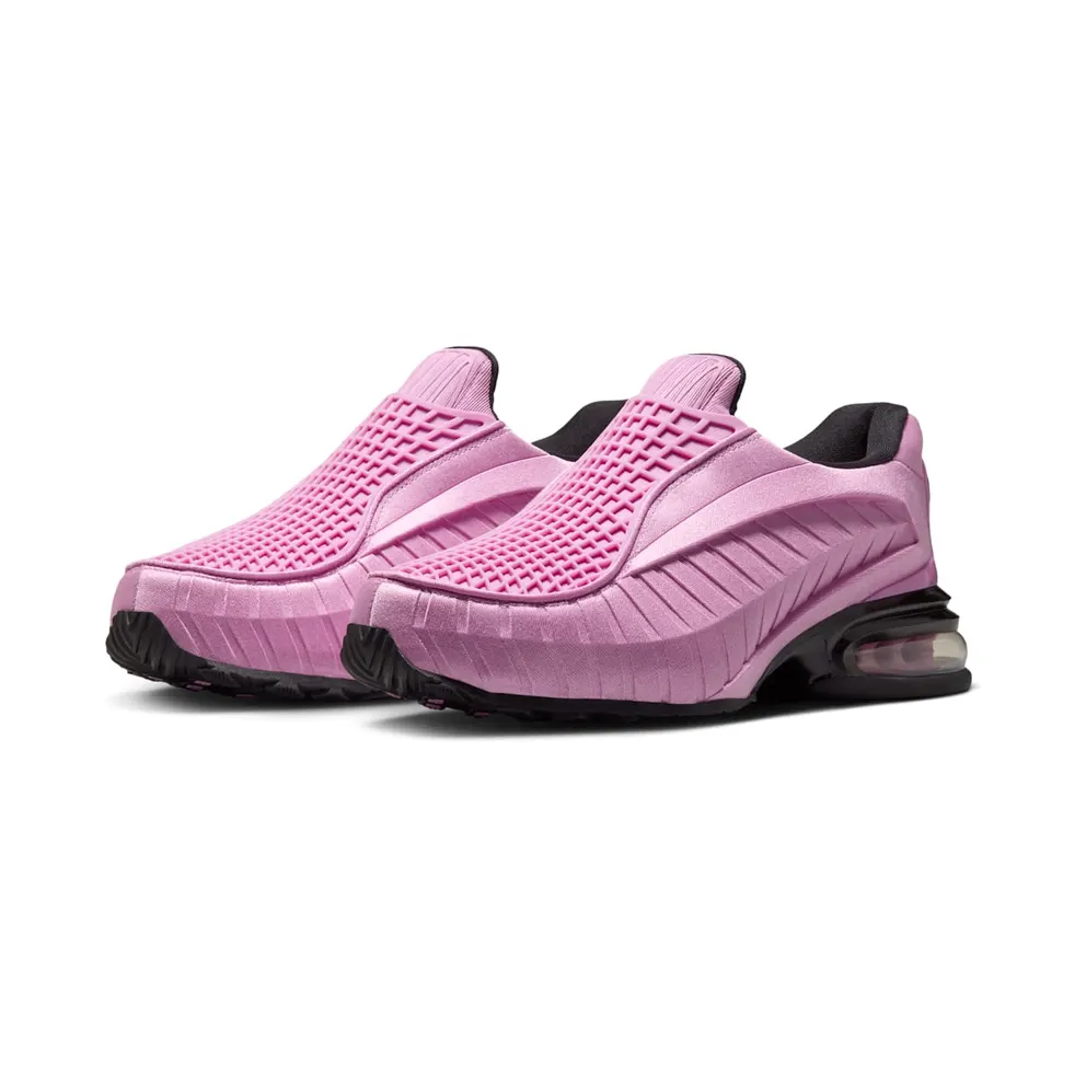 Nike Air Max Dolce – “Light Magenta / Light Magenta / Black” (IB4527-500)