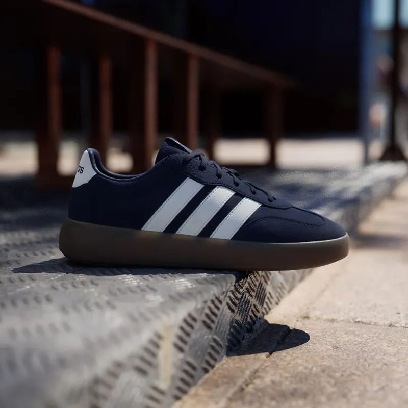 Adidas BARREDA DECODE Shoes Night Indigo / Off White / Gum (KK4718)