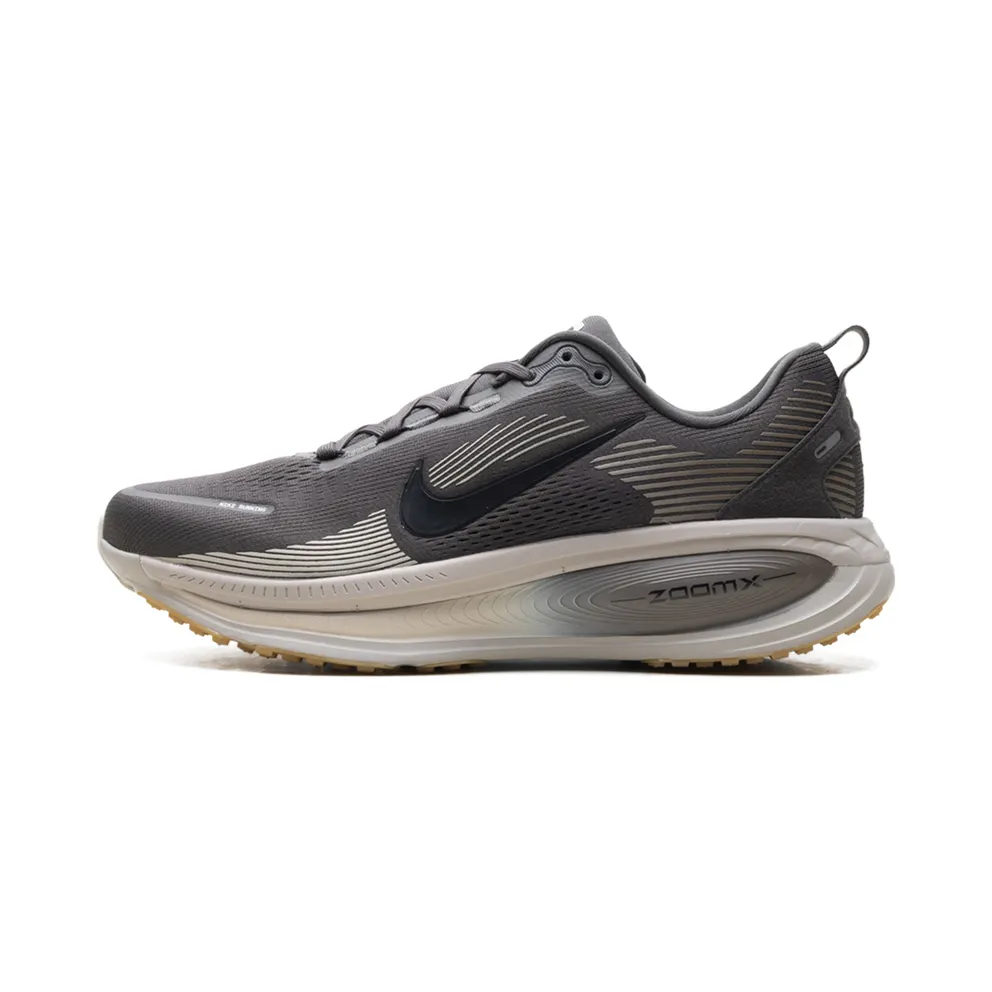 Nike Vomero 18 “Medium Ash College Grey” (HM6803-215)