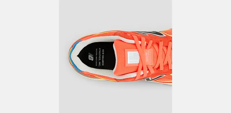 New Balance 990v4 – “Urgent Red / Maize / Afterglow” (U99076B)