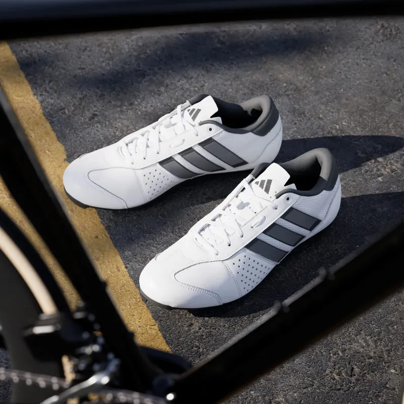 Adidas Heritage Road Fietsschoenen Cloud White / Carbon / Carbon (IE1396)