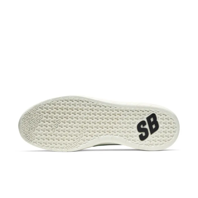 Nike  SB Nyjah Free Jade Horizon Jade Horizon/Black-Jade Horizon-Pale Ivory (AA4272-300)