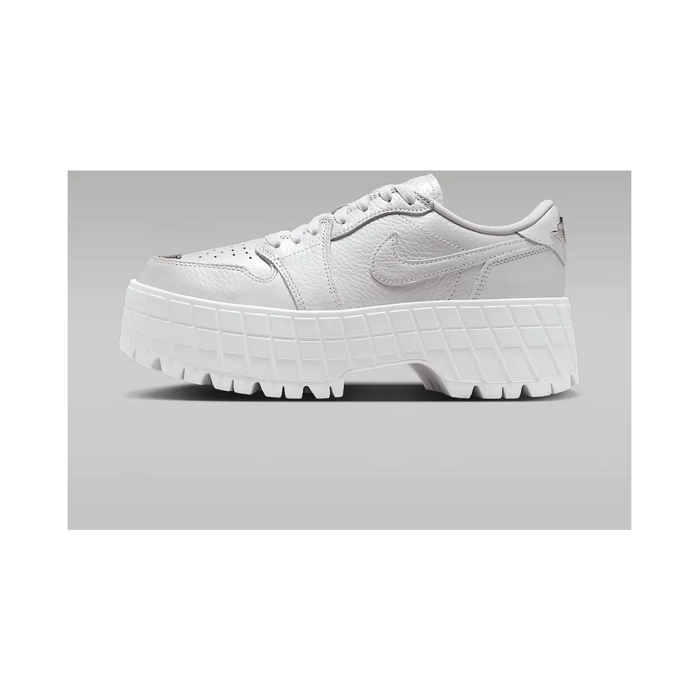 Jordan 1 Brooklyn Low “White Metallic Silver” (HF3184-100)