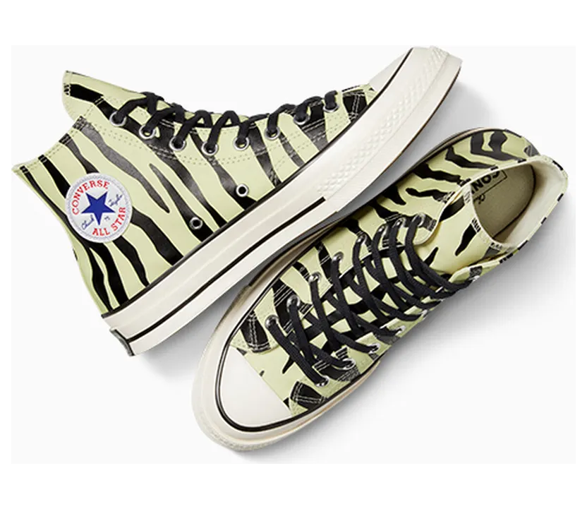 converse-sneaker A15032C