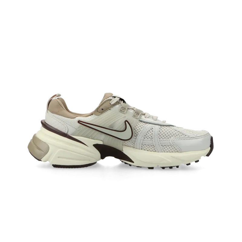 Nike V2K Run (lt orewood brn / light bone / khaki / earth) – FD0736-103