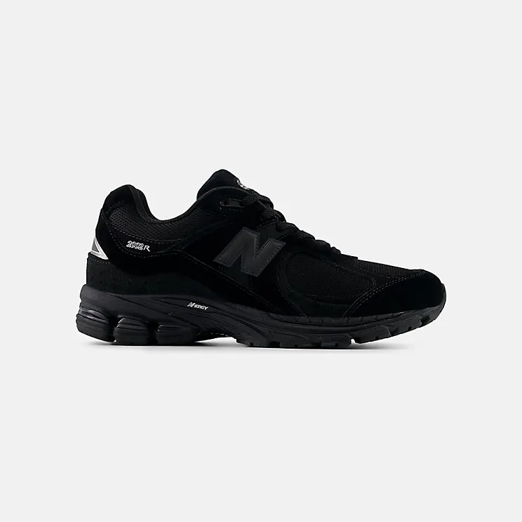 New Balance 2002R “Black Metallic” (U200278J)