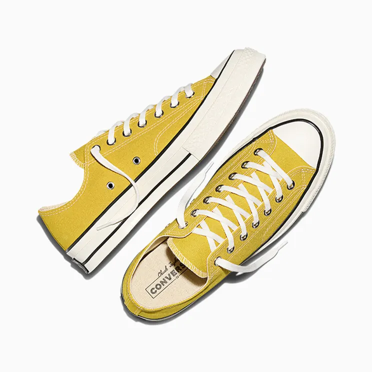 converse-chuck-taylor-all-star A16809C