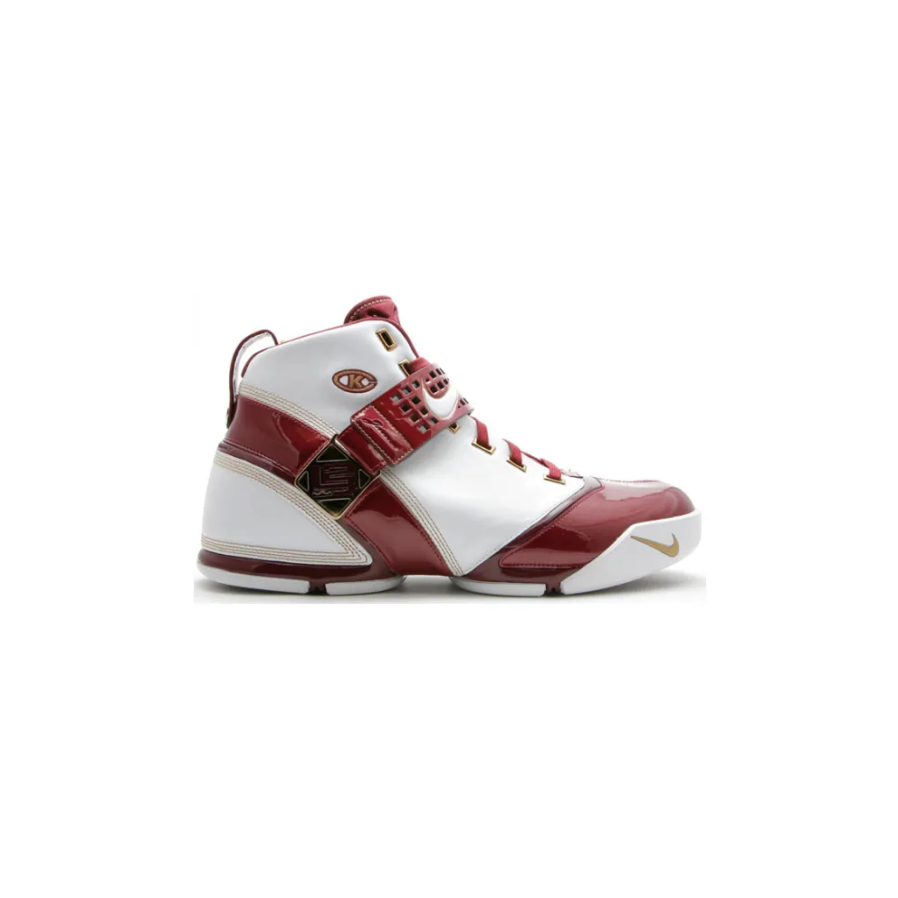 Nike LeBron 5 Christ the King Home (317253-111)