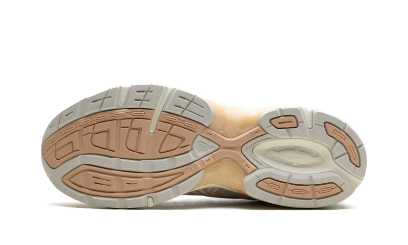 Asics Gel-1130 “Smoke Grey Honey Beige” (1201A255-030)