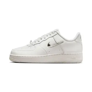 Nike Air Force 1 07 WMNS “Phantom / Pure Platinum / Metallic Silver” (IU7558-030)