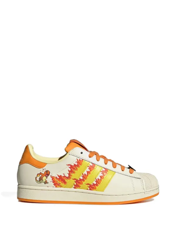 Pokemon x adidas Superstar “Charmander”: vlammen op de strepen, en vijftien paar in één collectie