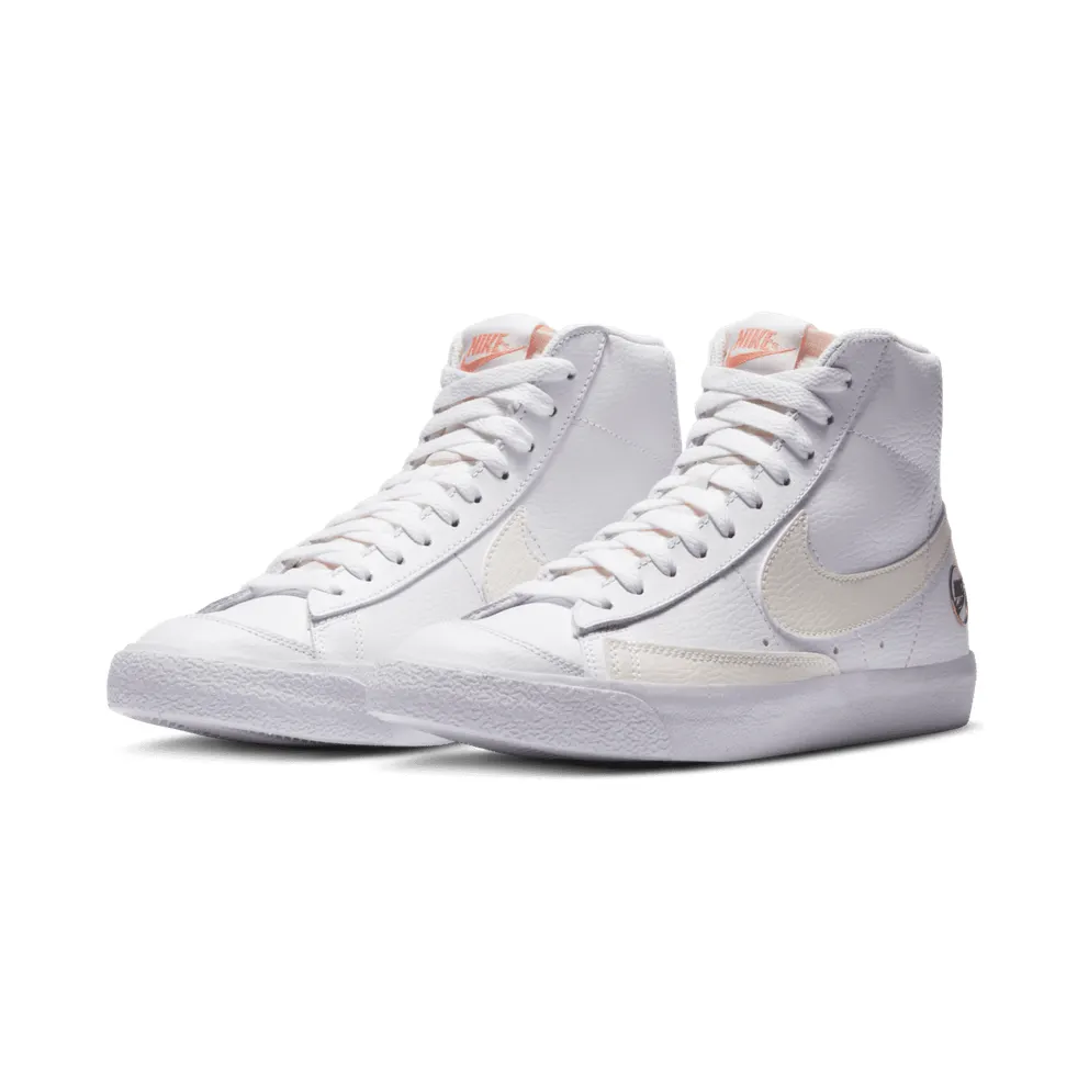 Nike Blazer Mid 77 White Sail Metallic Gold (W) White/Sail-Metallic Gold-Atomic Pink (DC1421-100)