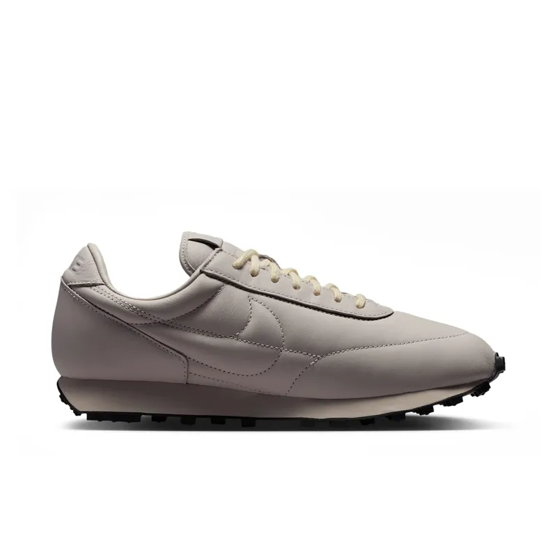 Nike Daybreak – “Moon Particle” (IO4865-020)