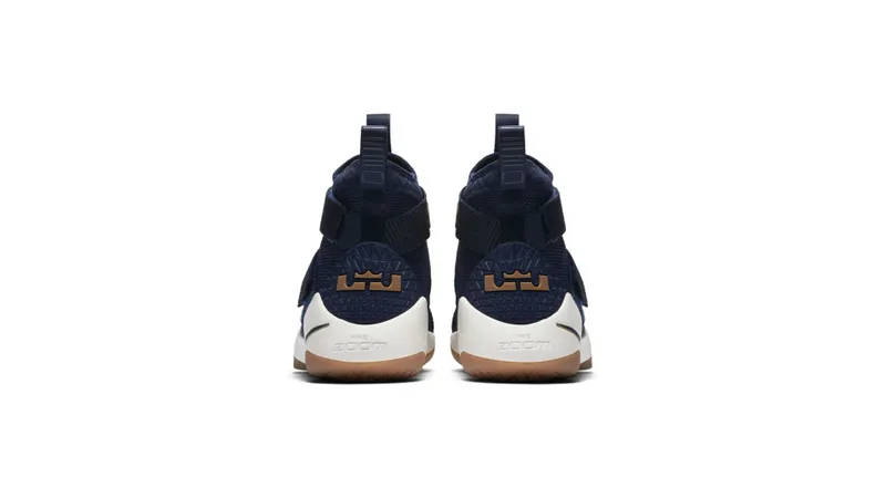 Nike LeBron Soldier 11 Cavs Midnight Navy/Metallic Gold-White (897644-402)