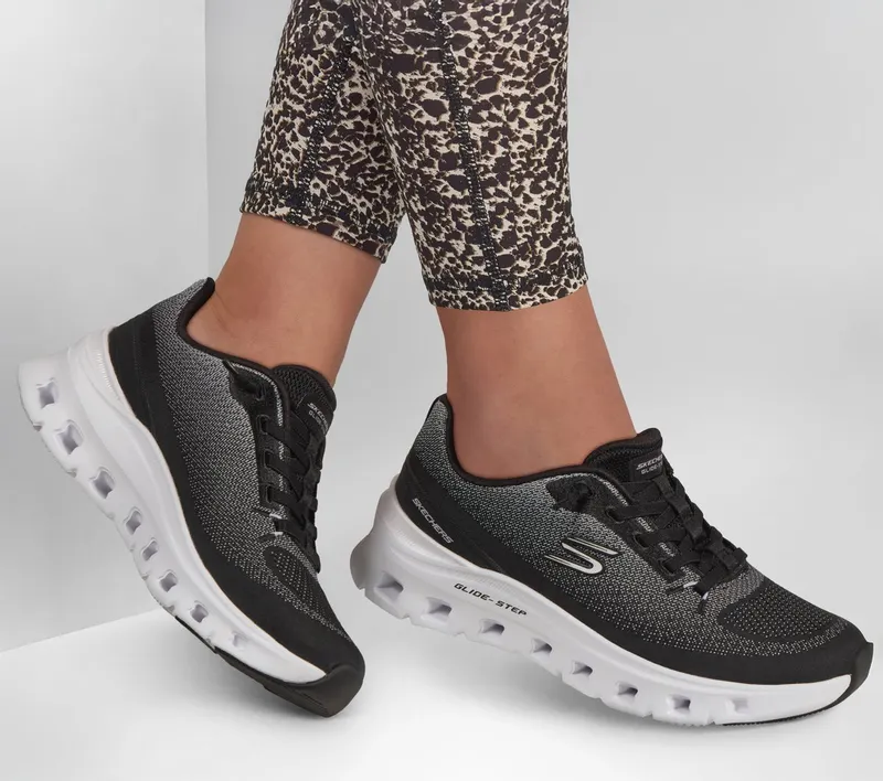 skechers-glide-step 150437_BKW