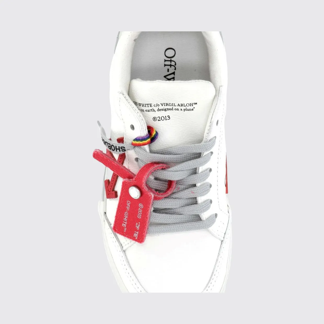 Off-White Boy’s Vulcanized Low Top Leather Sneakers with Arrow Logo White (B003S6L0010105) (3)