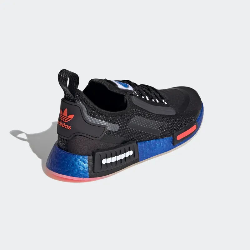 Adidas NMD_R1 SPECTOO SHOES Core Black / Core Black / Solar Red (FX6819)