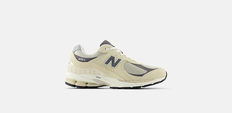 New Balance 2002R “Sandstone Magnet” (M2002RFA)