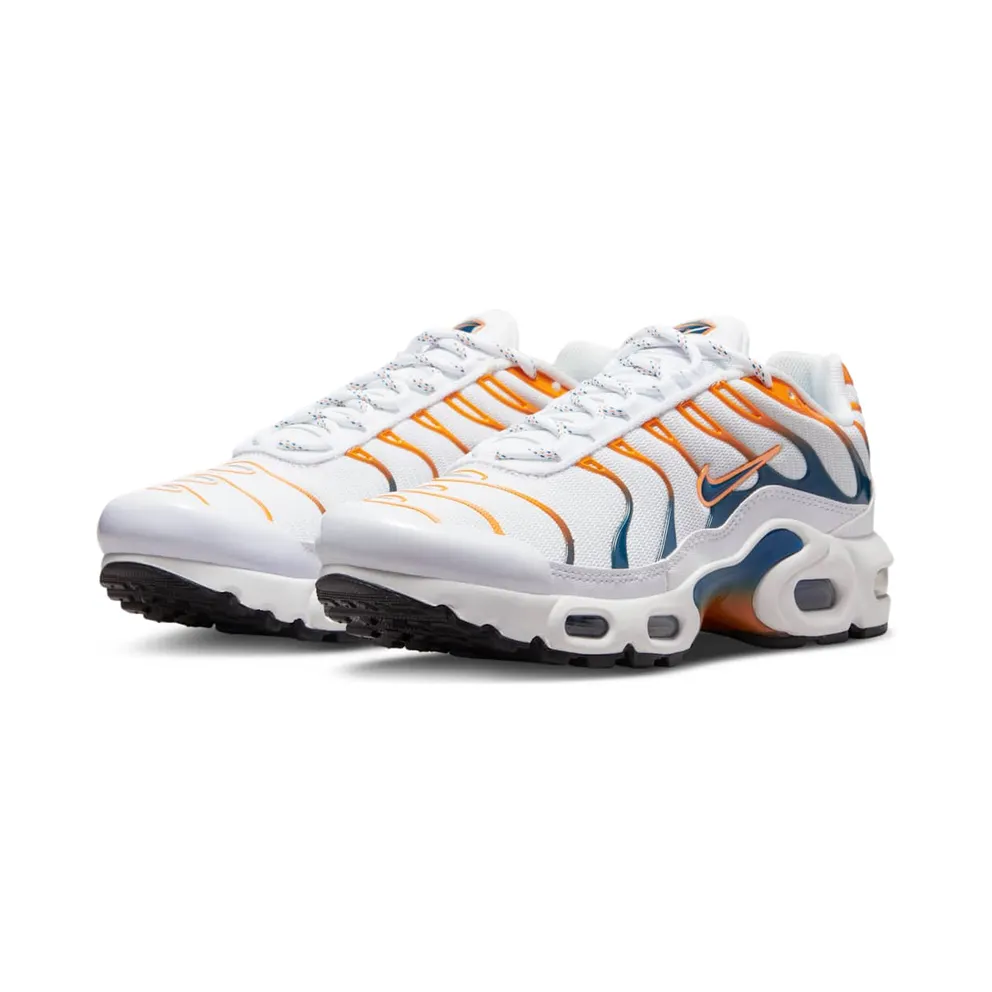 Nike Air Max Plus Older Kids’ White (DV7083-100)