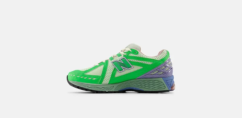 New Balance 1906R “Green Astral Purple” (M1906RVA)